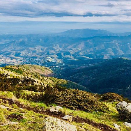 Hotel La Fonda Dels Pirineus Масанет-де-Кабреньс Экстерьер фото