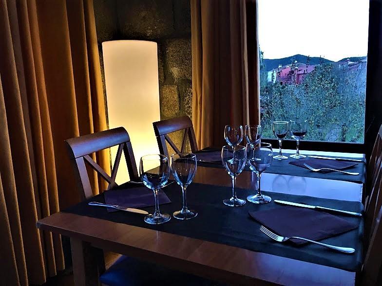 Hotel La Fonda Dels Pirineus Масанет-де-Кабреньс Экстерьер фото